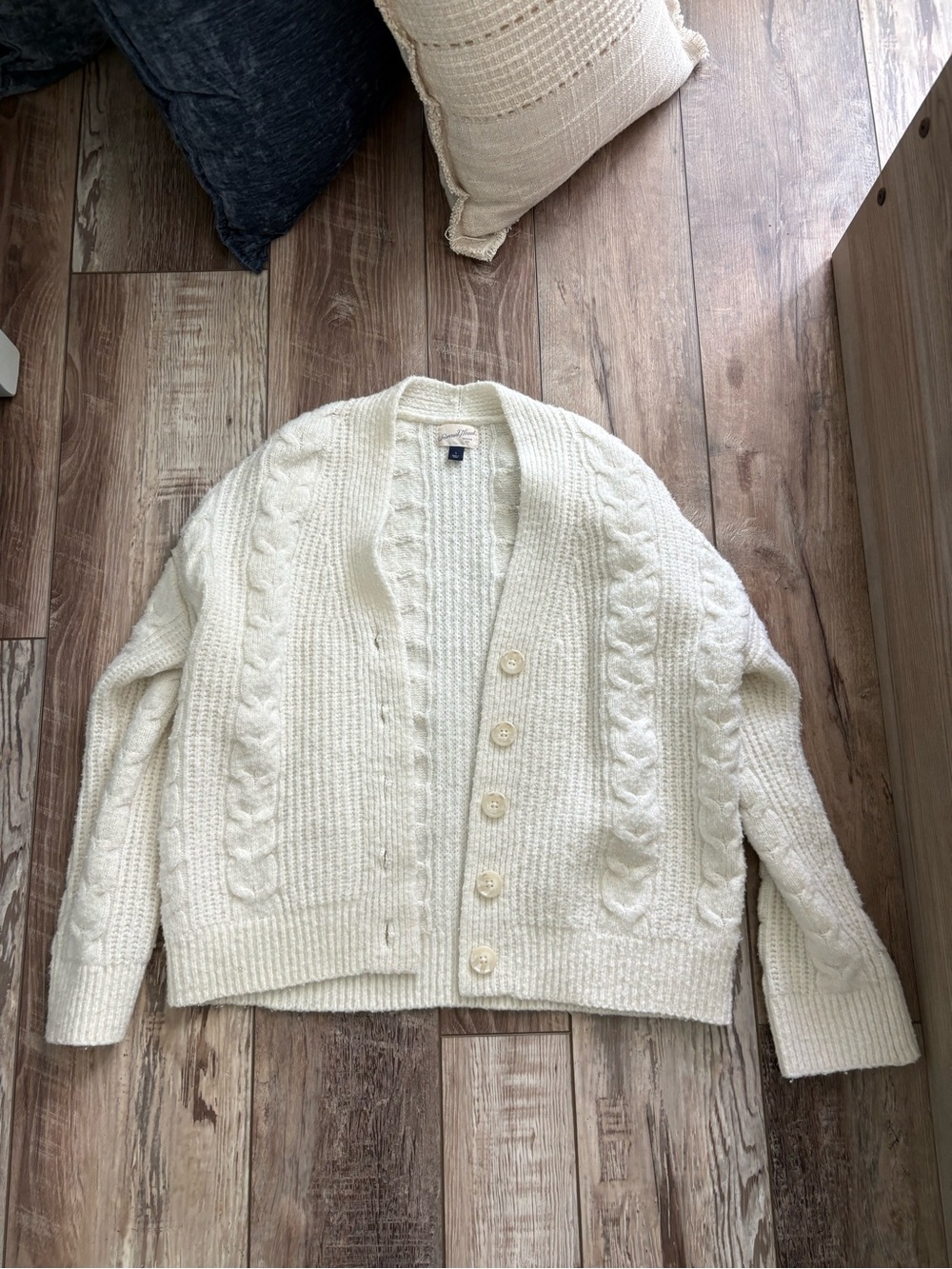 Universal Thread Cream Cable Knit Button-Front Cardigan
